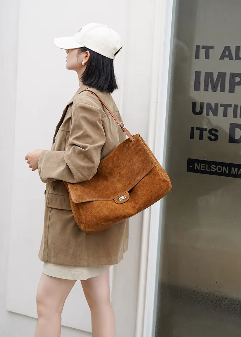 Matná semišová crossbody taška Ruth