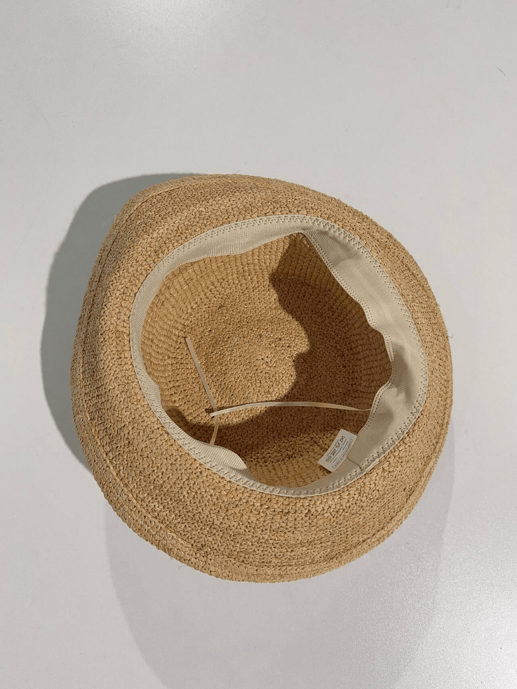 Ariel klobouk z rafie typu bucket