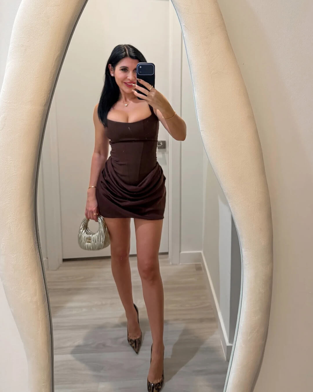 Amy minišaty bez rukávů