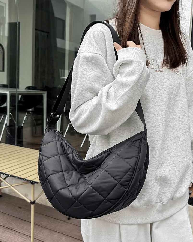SOERA Ella nylonová crossbody ledvinka