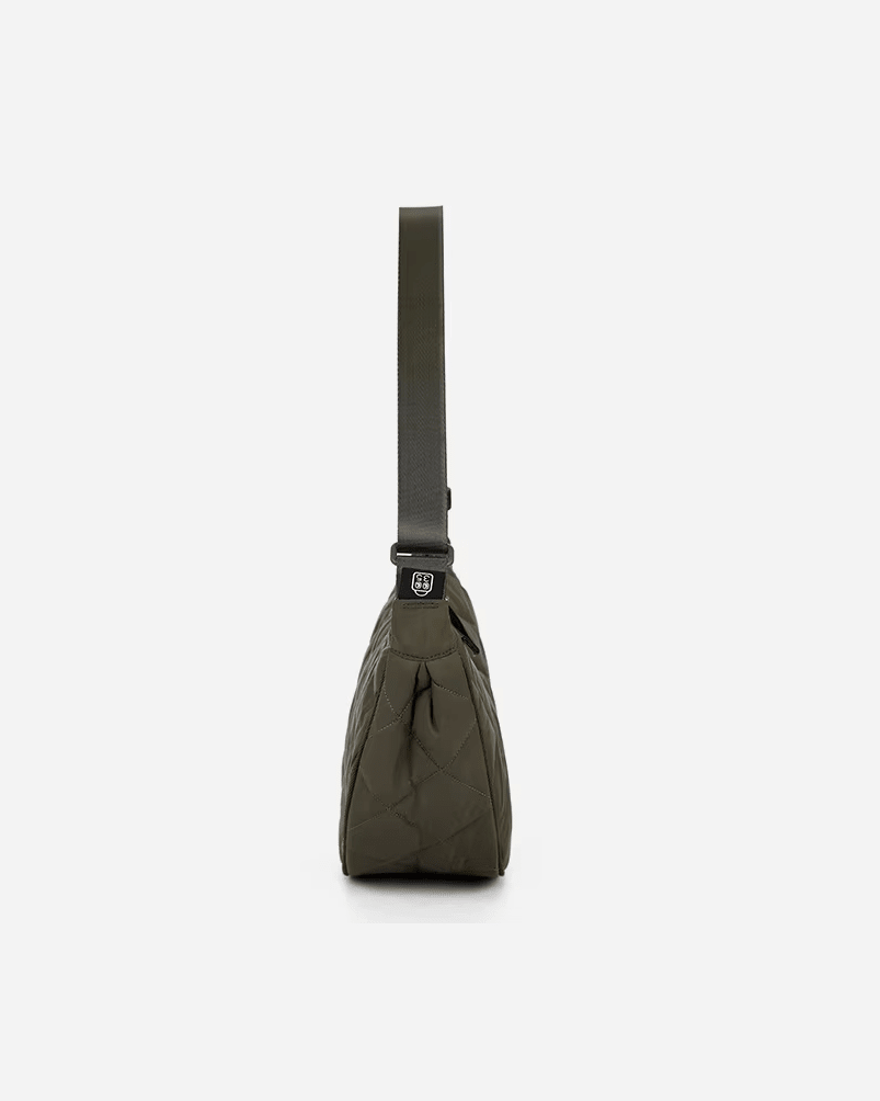 SOERA Ella nylonová crossbody ledvinka