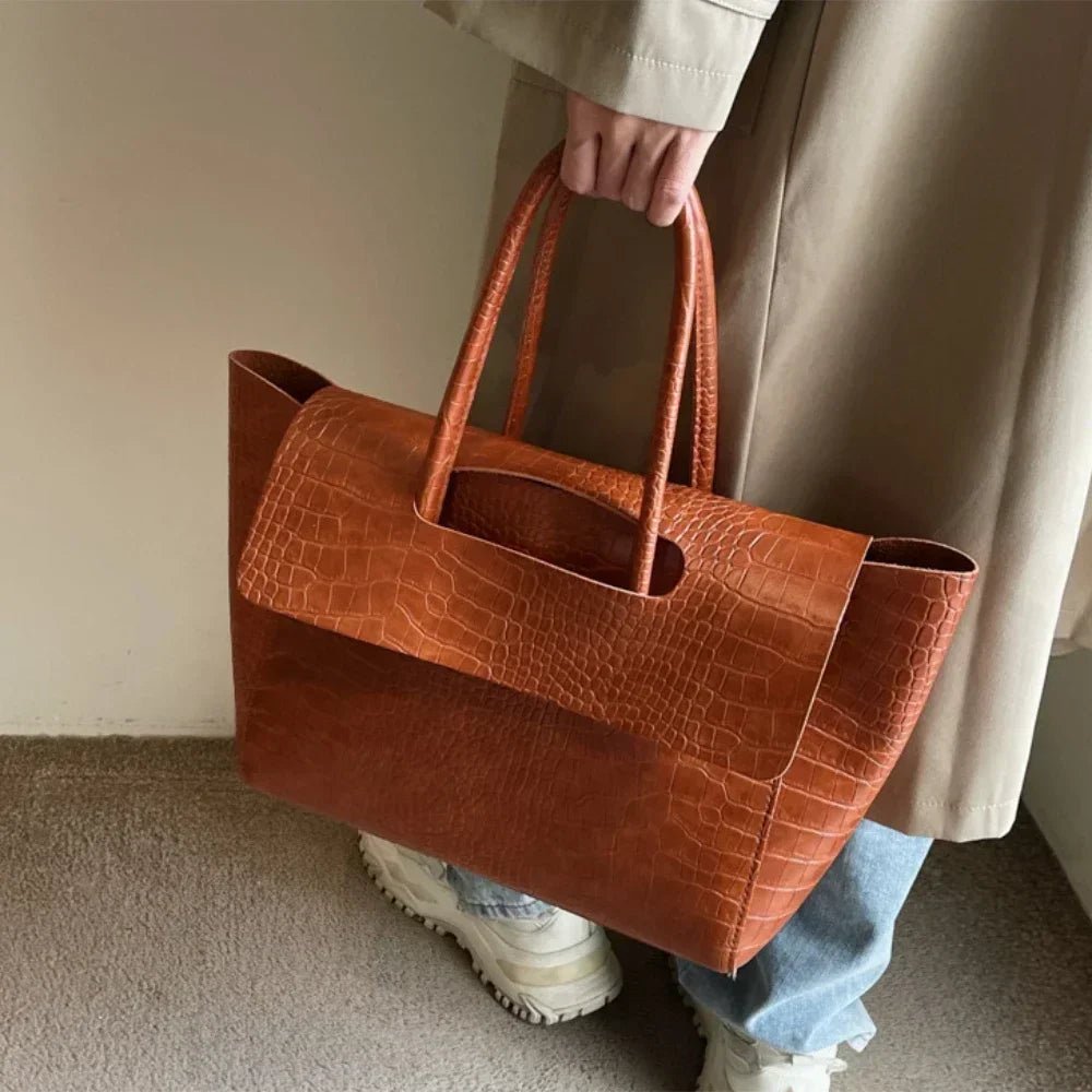 Kožená shopper taška Jessica s ražbou