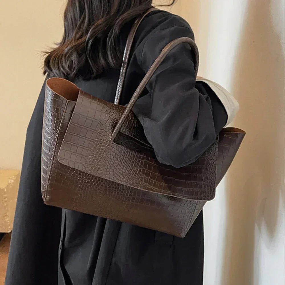 Kožená shopper taška Jessica s ražbou