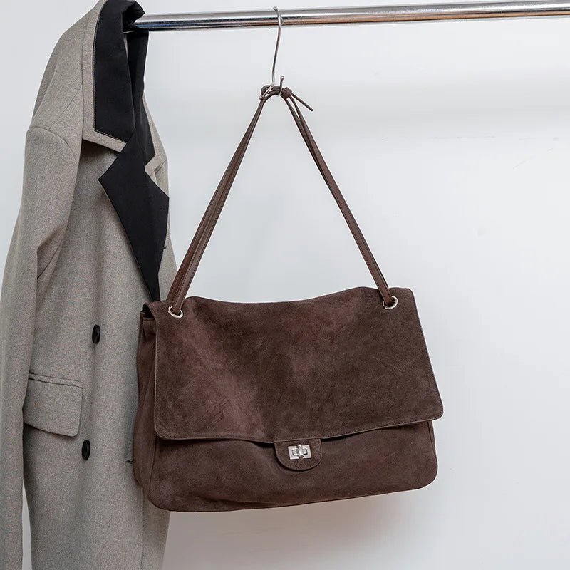 Matná semišová crossbody taška Ruth