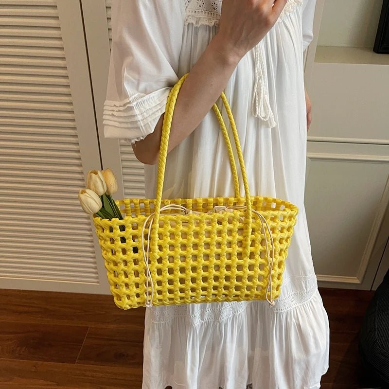 Claudia vyhloubený ramenní tote