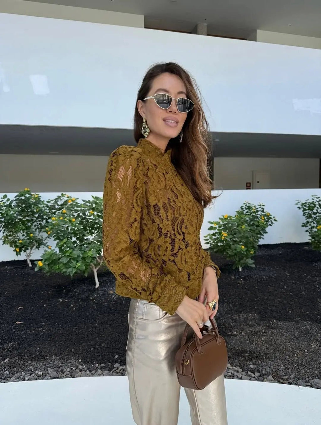 Azzurra krajková průsvitná blůza
