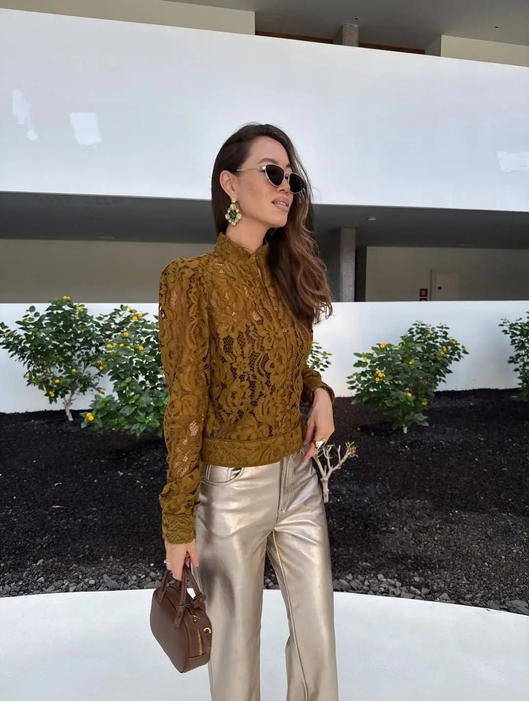 Azzurra krajková průsvitná blůza