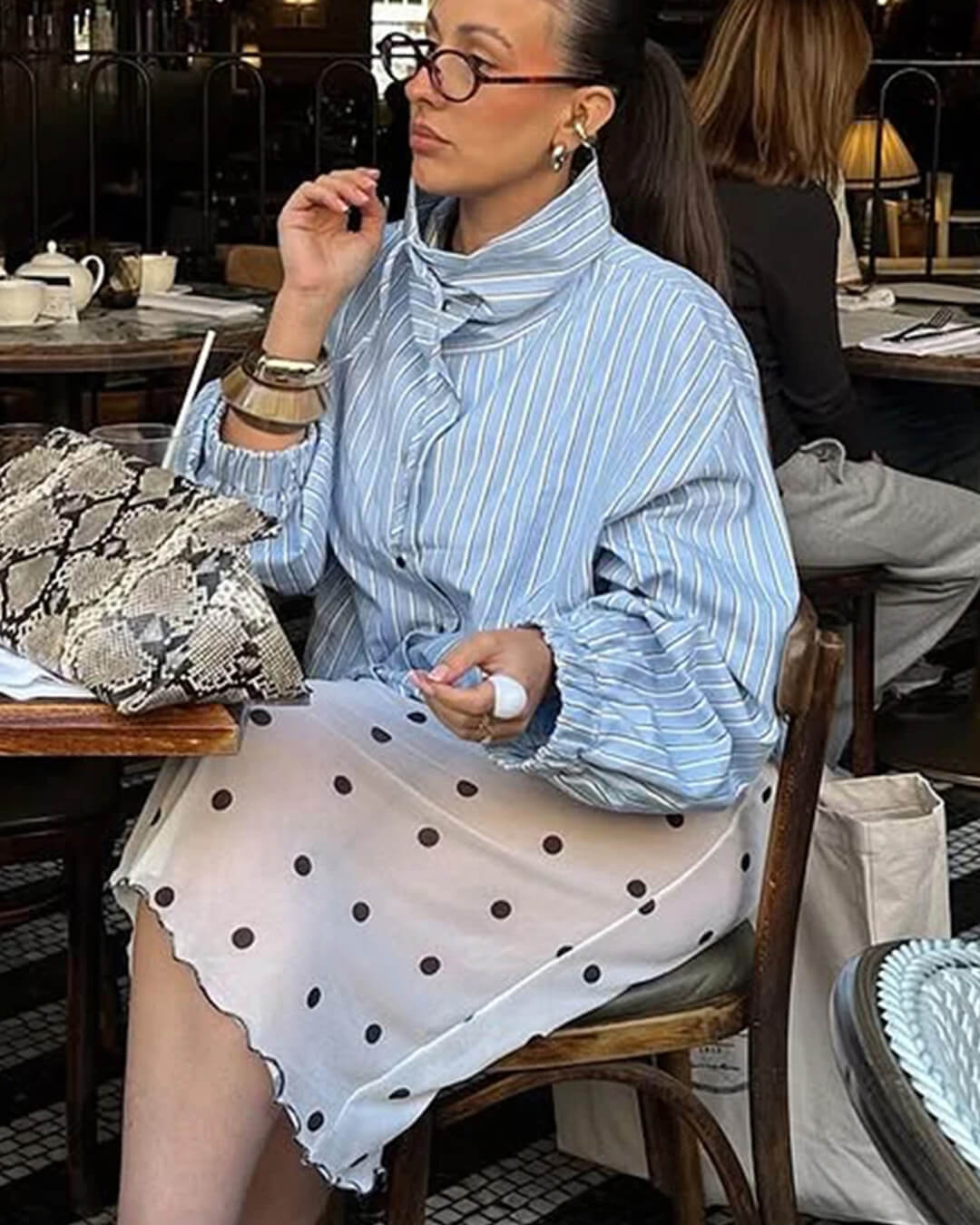 Carla pruhovaná košile s vysokým límcem