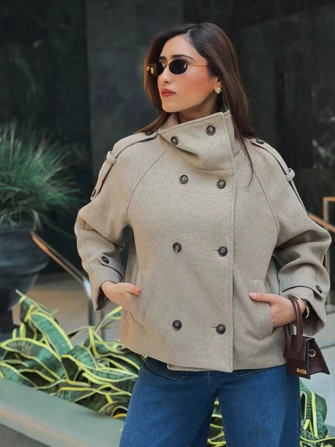Julie kabát s límečkem a oversized střihem