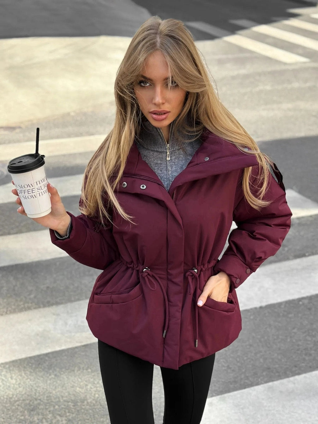 Prošívaná bunda Mary s oversized střihem a stahováním v pase