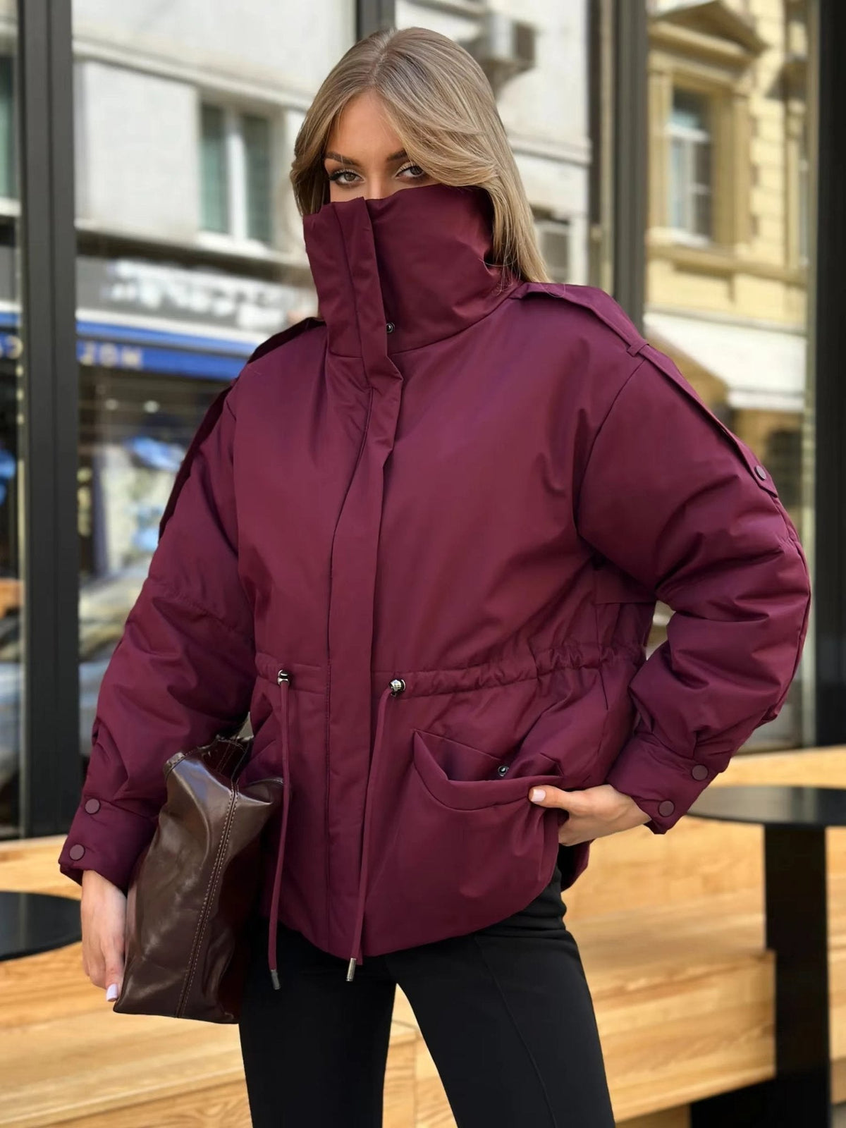 Prošívaná bunda Mary s oversized střihem a stahováním v pase