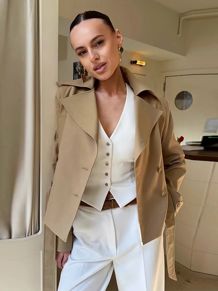 Kratší trenčkot Melissa se šněrováním