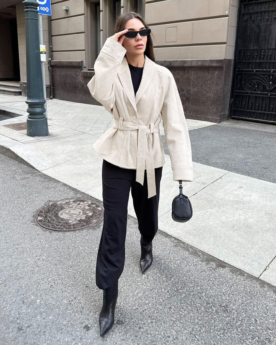Teresa kabát typu trench s páskem z semiše