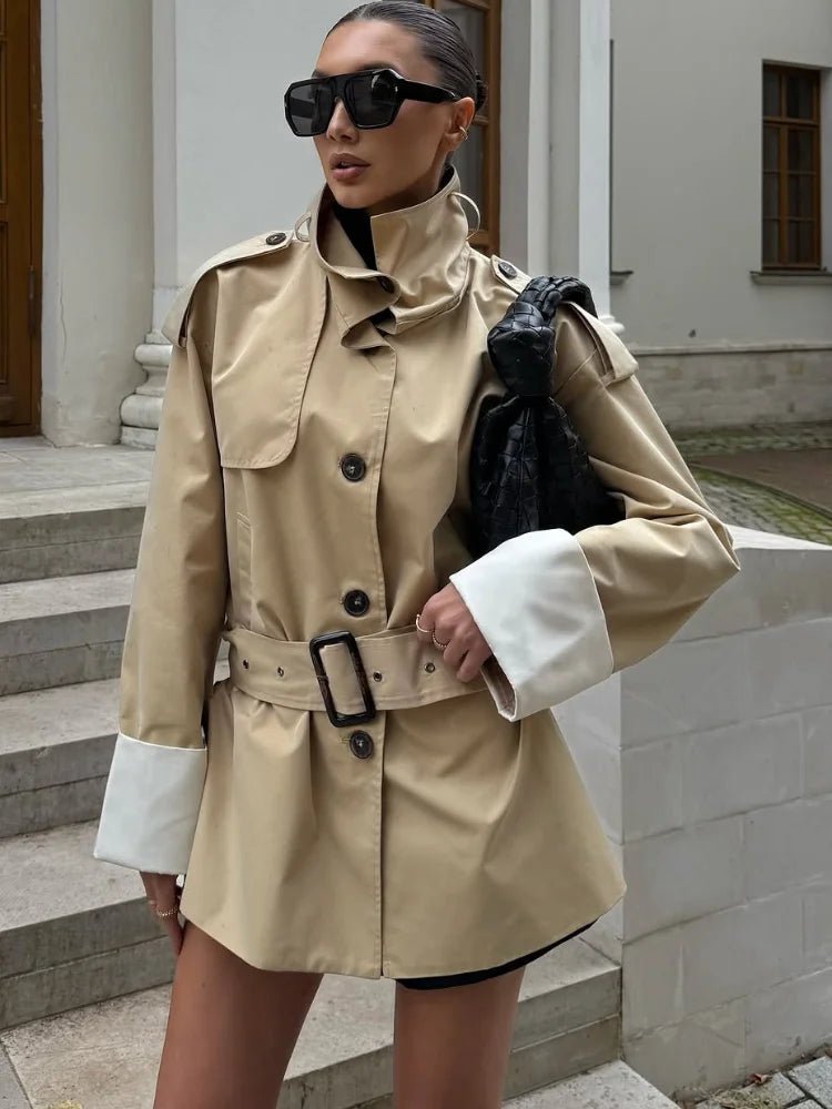 Brenda trenčkot s kontrastními manžetami