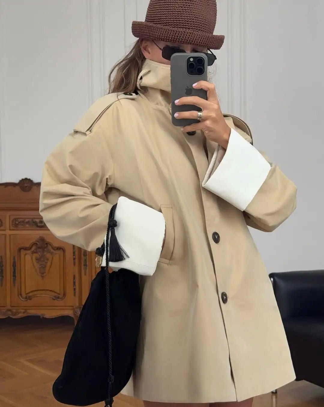 Brenda trenčkot s kontrastními manžetami