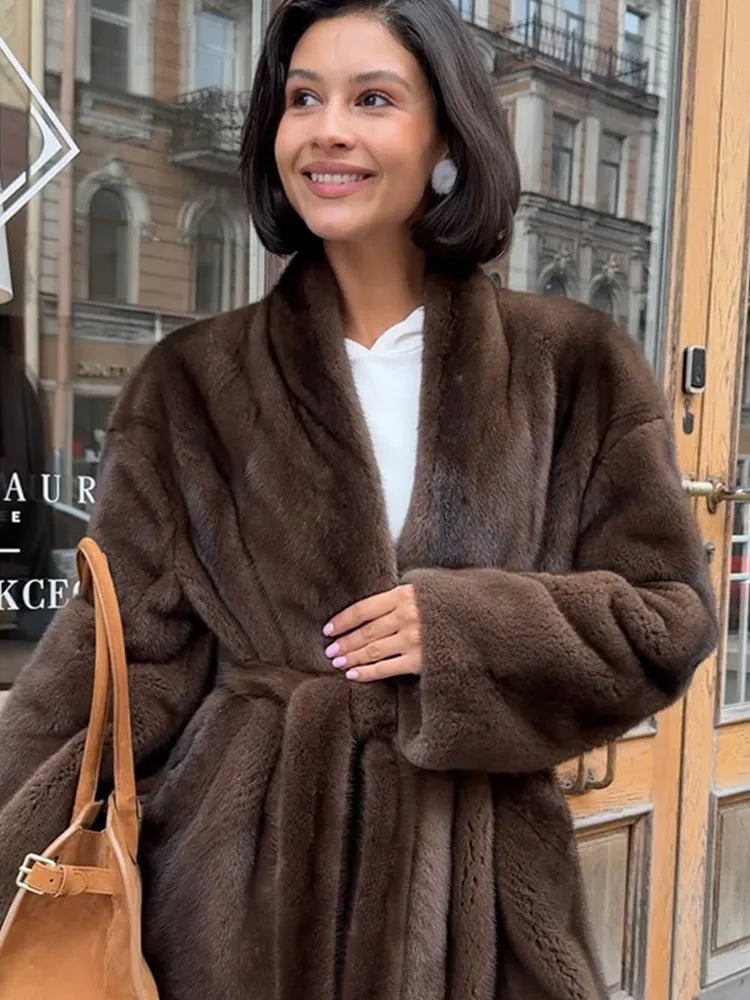 Hazel prošívaná bunda s páskem z umělé kožešiny