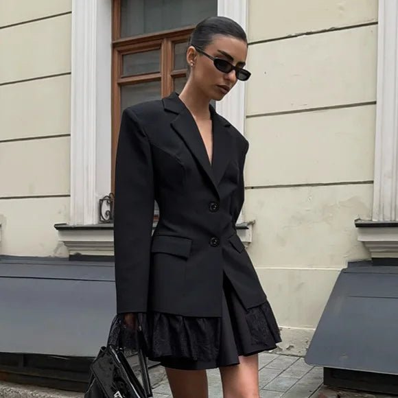 Joanna sako s krajkovými detaily