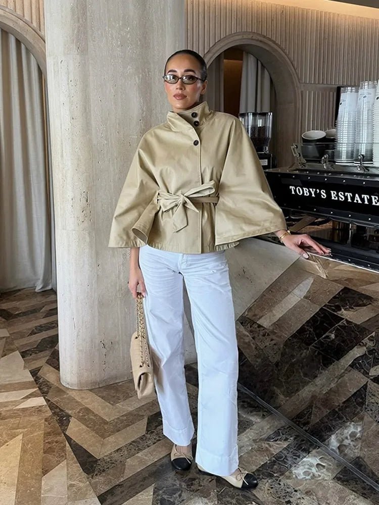 Kimberly plášť s páskem ve stylu cape