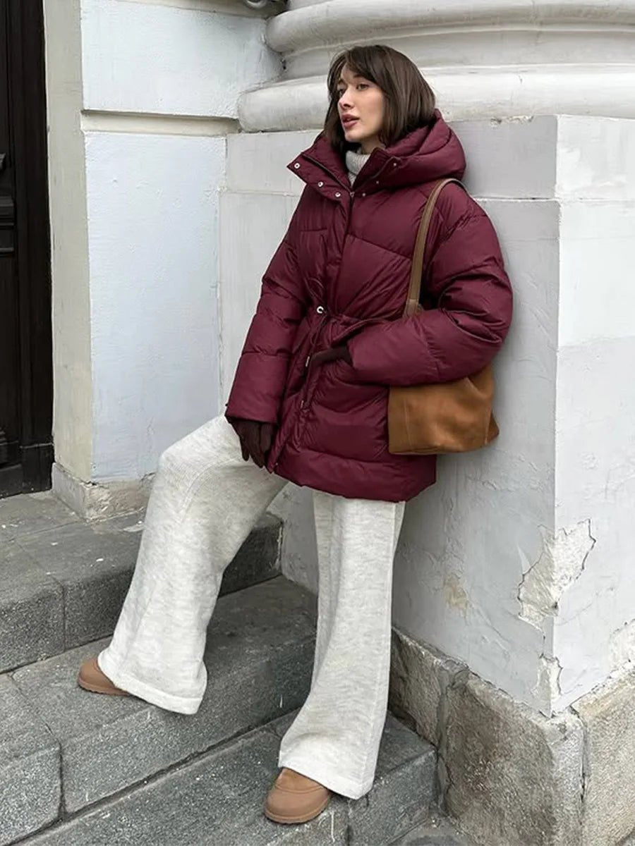 Prošívaný kabát s kapucí a stahovací šňůrkou Lorna