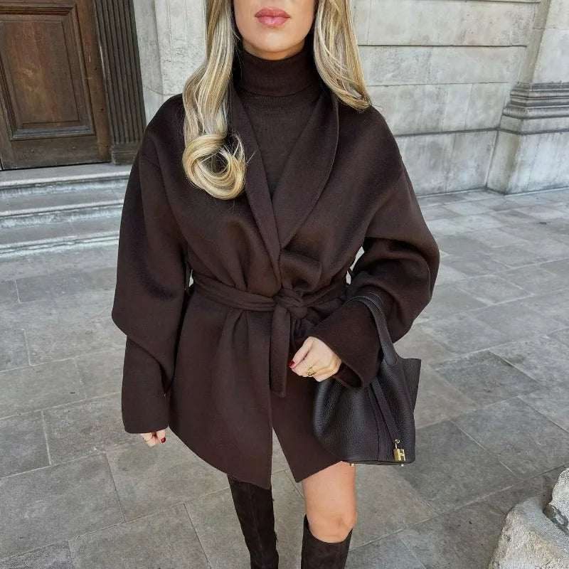 Monica přepásaný oversized zavinovací kabát