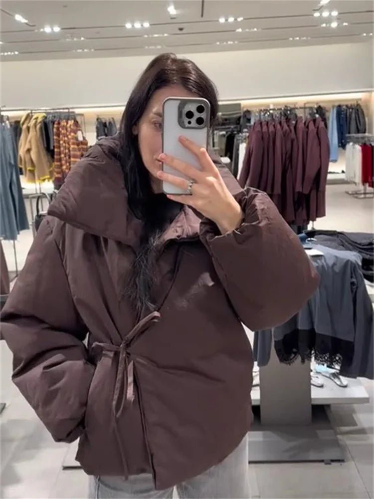 Prošívaná bunda Suzy s vysokým límcem a zavazováním