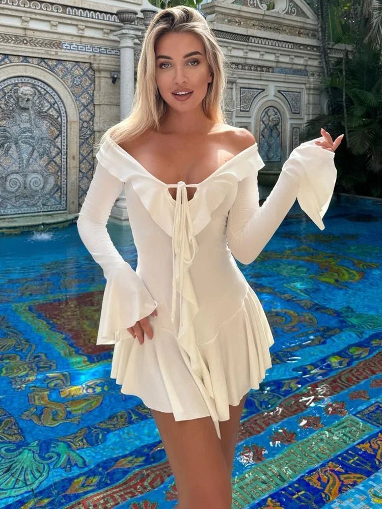 Nicole minišaty s volánky a výstřihem do V