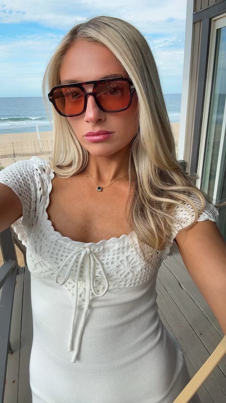 Nadia háčkované mini šaty se čtvercovým výstřihem