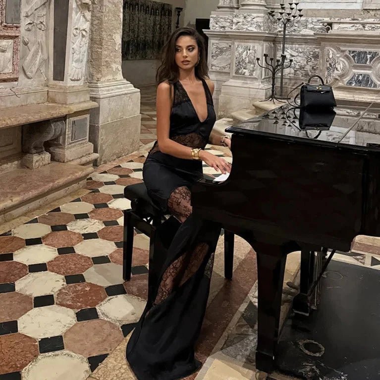 Šaty Natasha z průsvitné látky s halter výstřihem