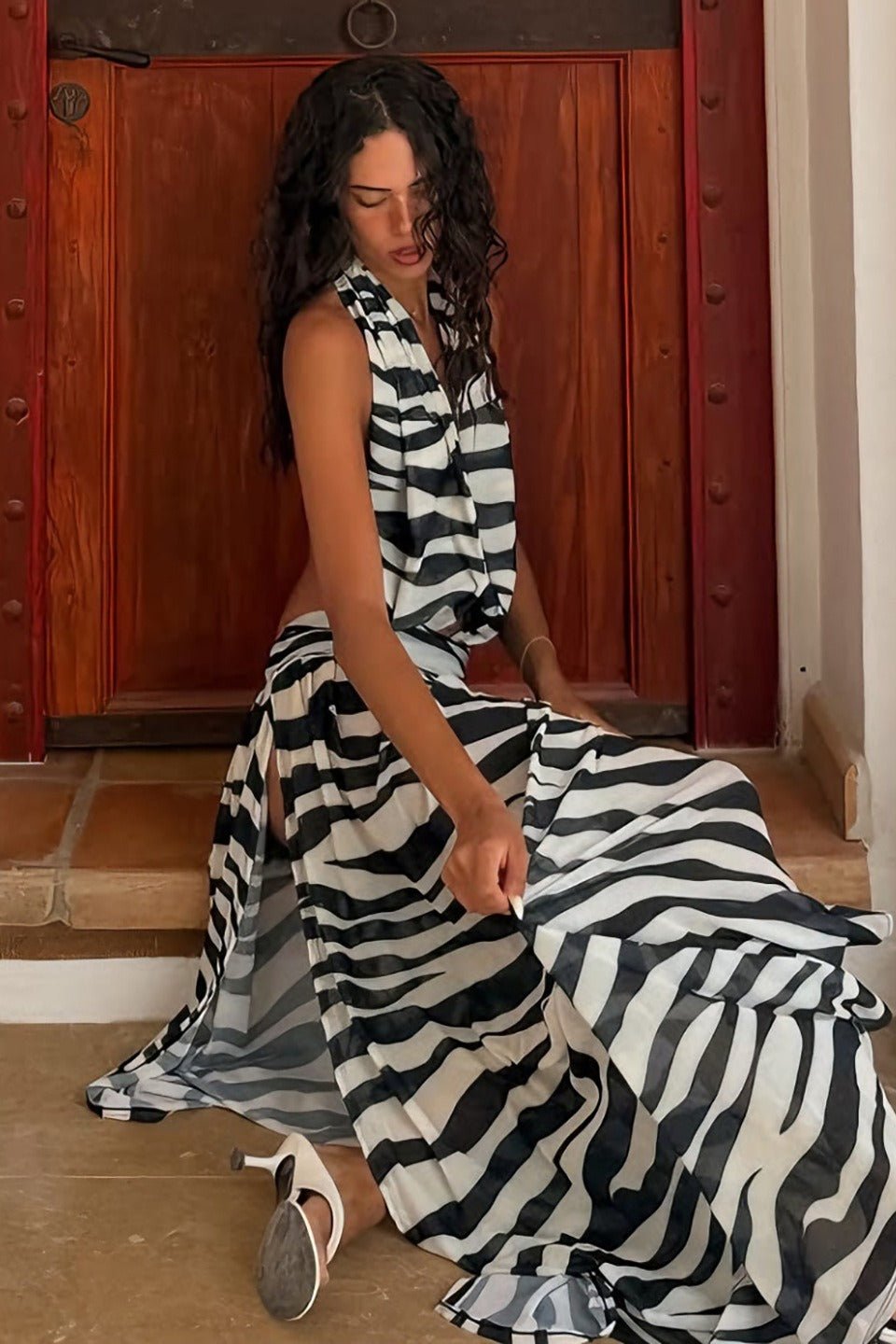 Šaty Sara Zebra Cutout Maxi