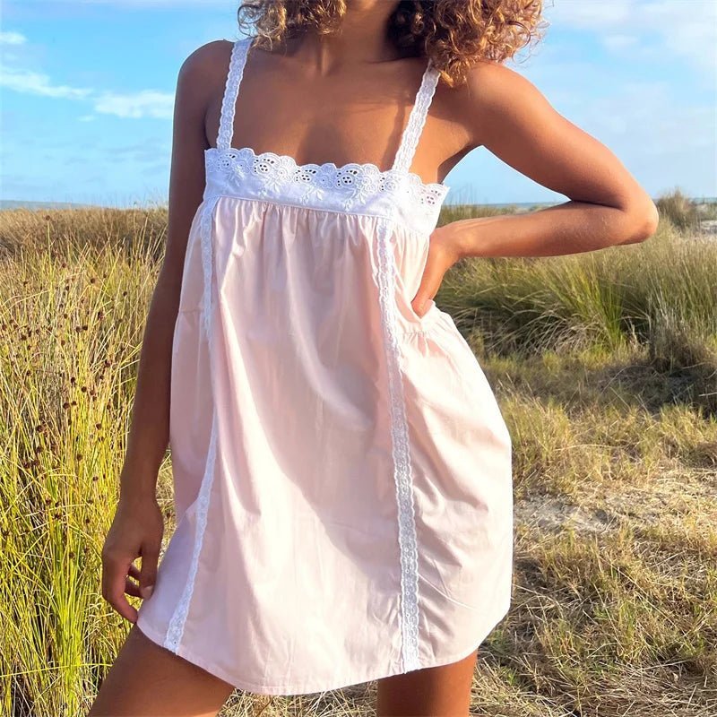 Violet krajkové mini šaty typu babydoll