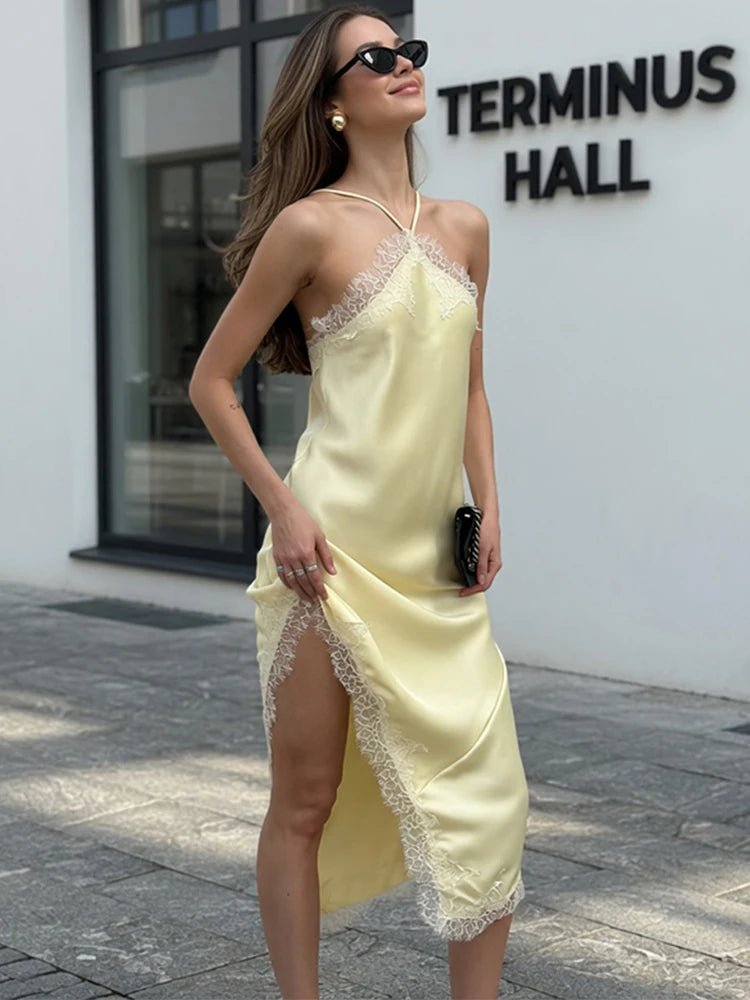 Natalie krajkové šaty midi s odhalenými rameny
