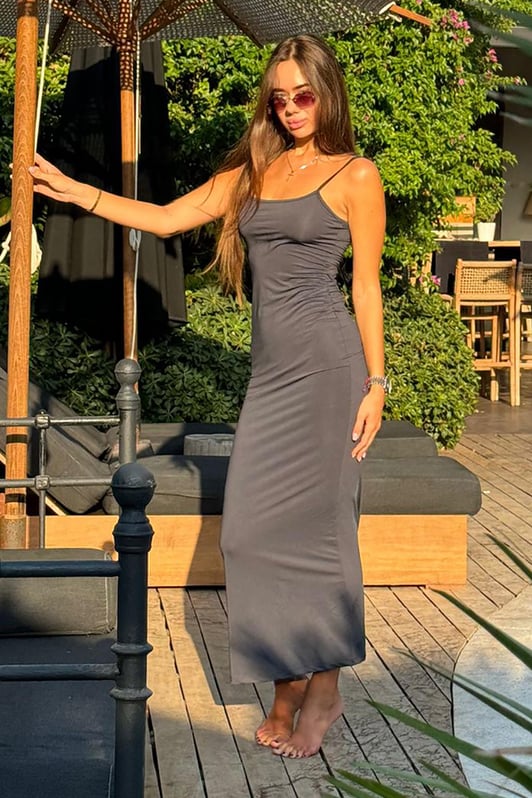 Janet maxi šaty s výstřihem do V a ramínky