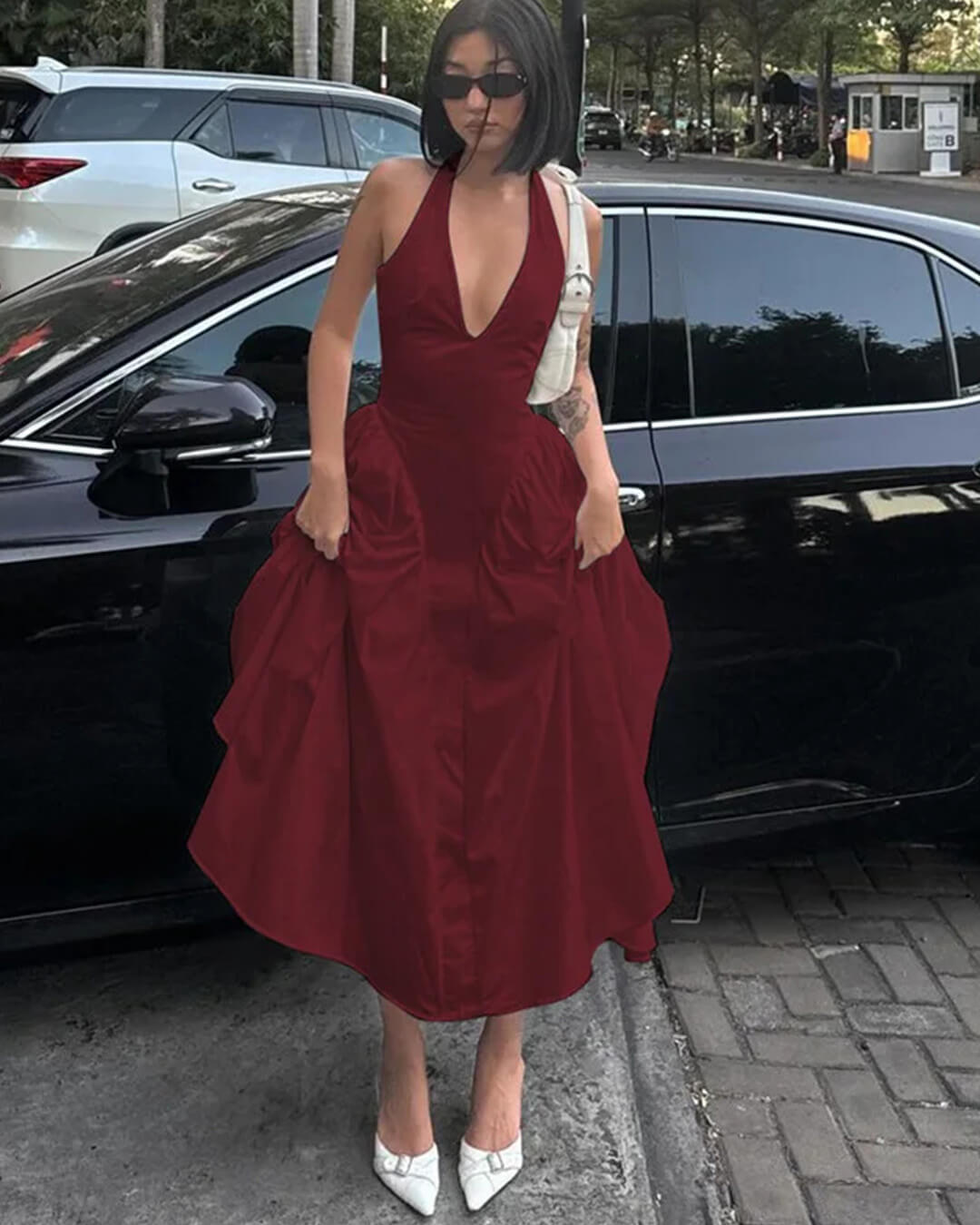 Kristy maxi šaty s hlubokým výstřihem