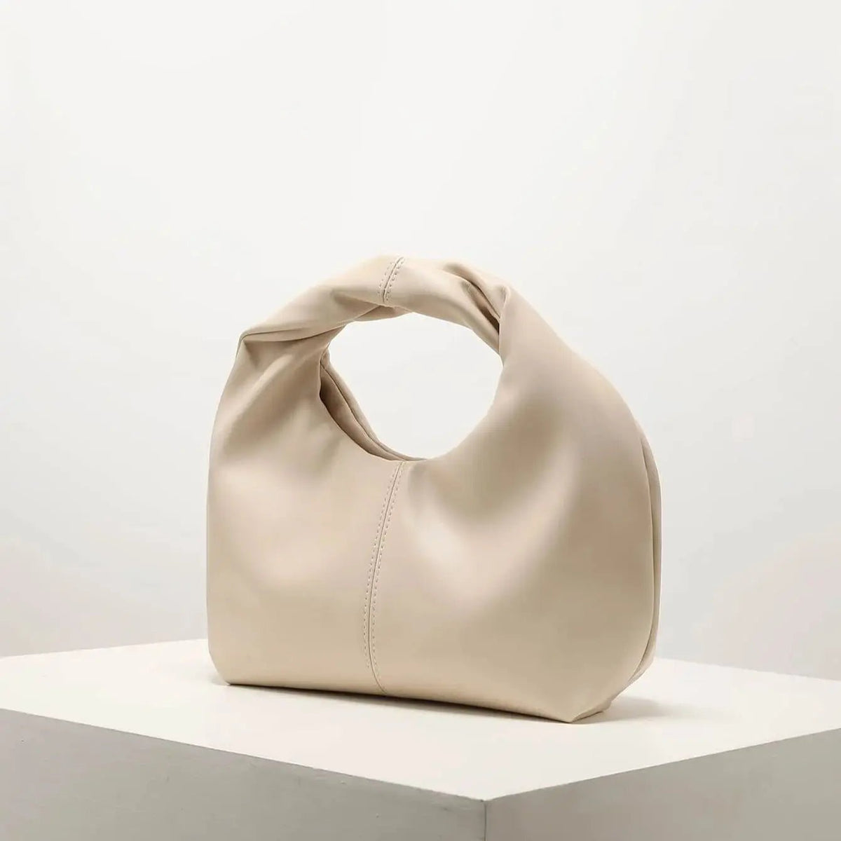 Kožená kabelka Gelyn Clutch