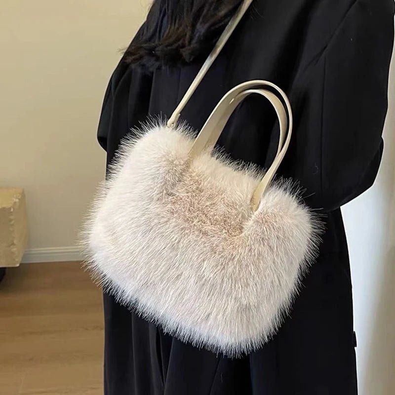 Maricar crossbody kabelka z umělé kožešiny