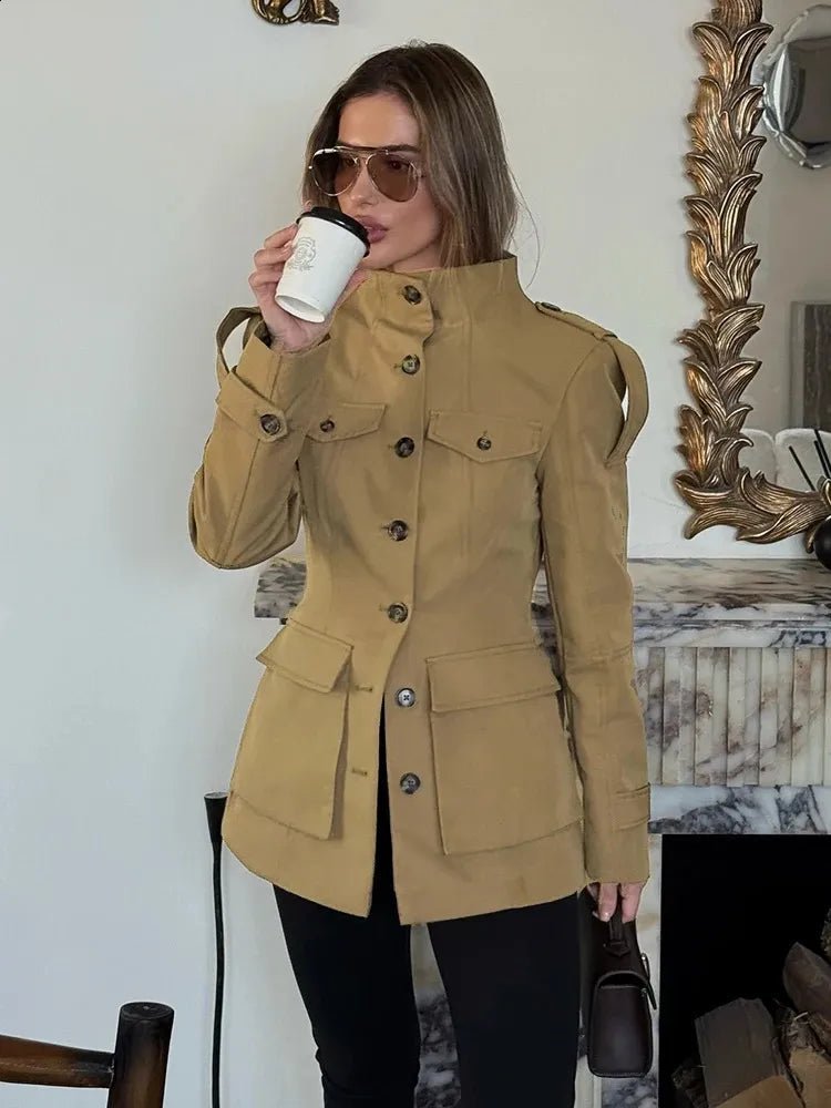 Rebecca střihaná bunda se stojacím límcem
