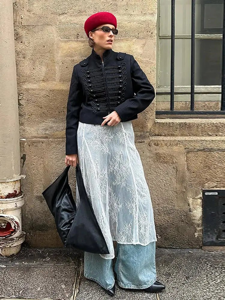 Mariella bunda ve stylu Napoleona