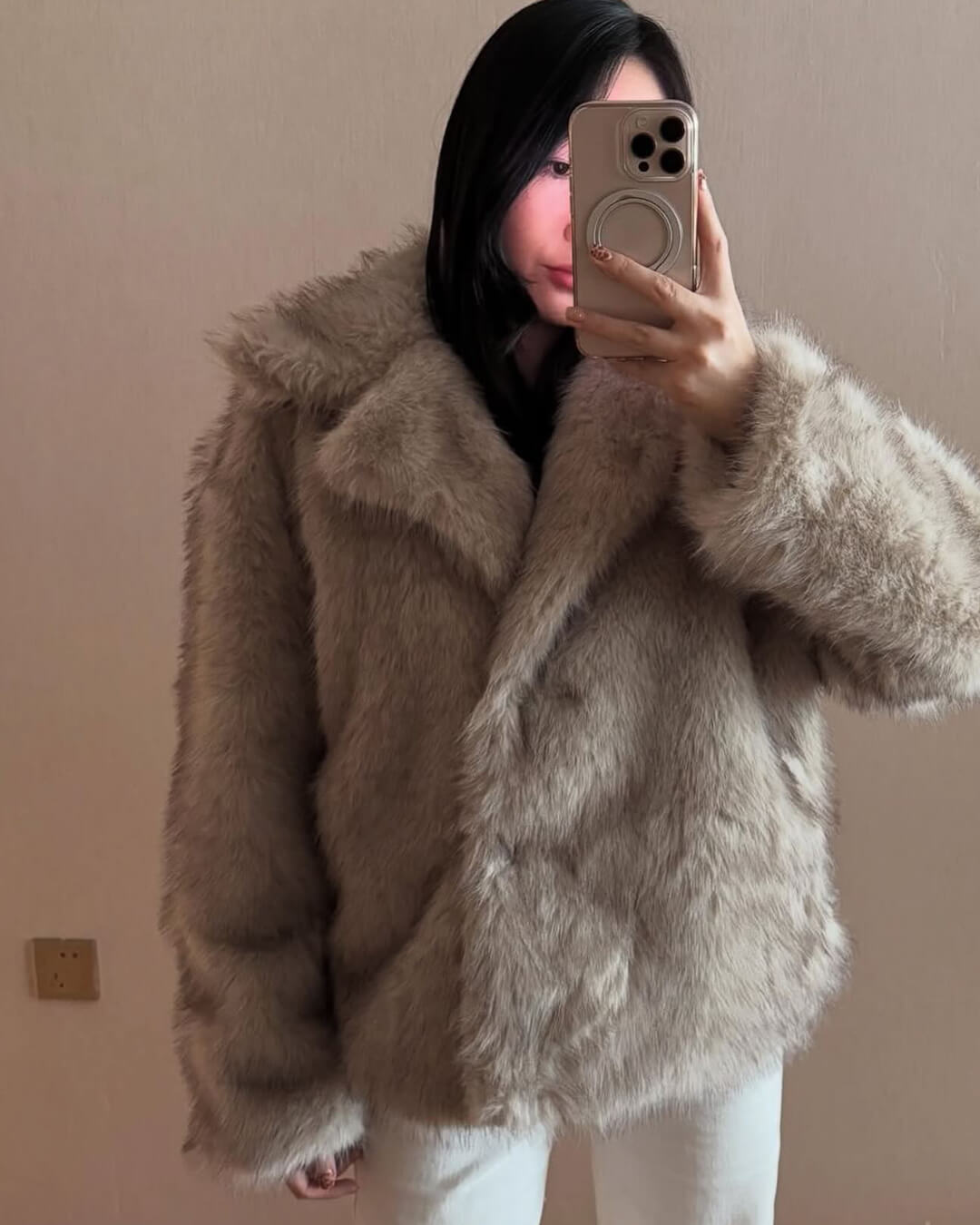 Středně dlouhá nadýchaná bunda Darcy