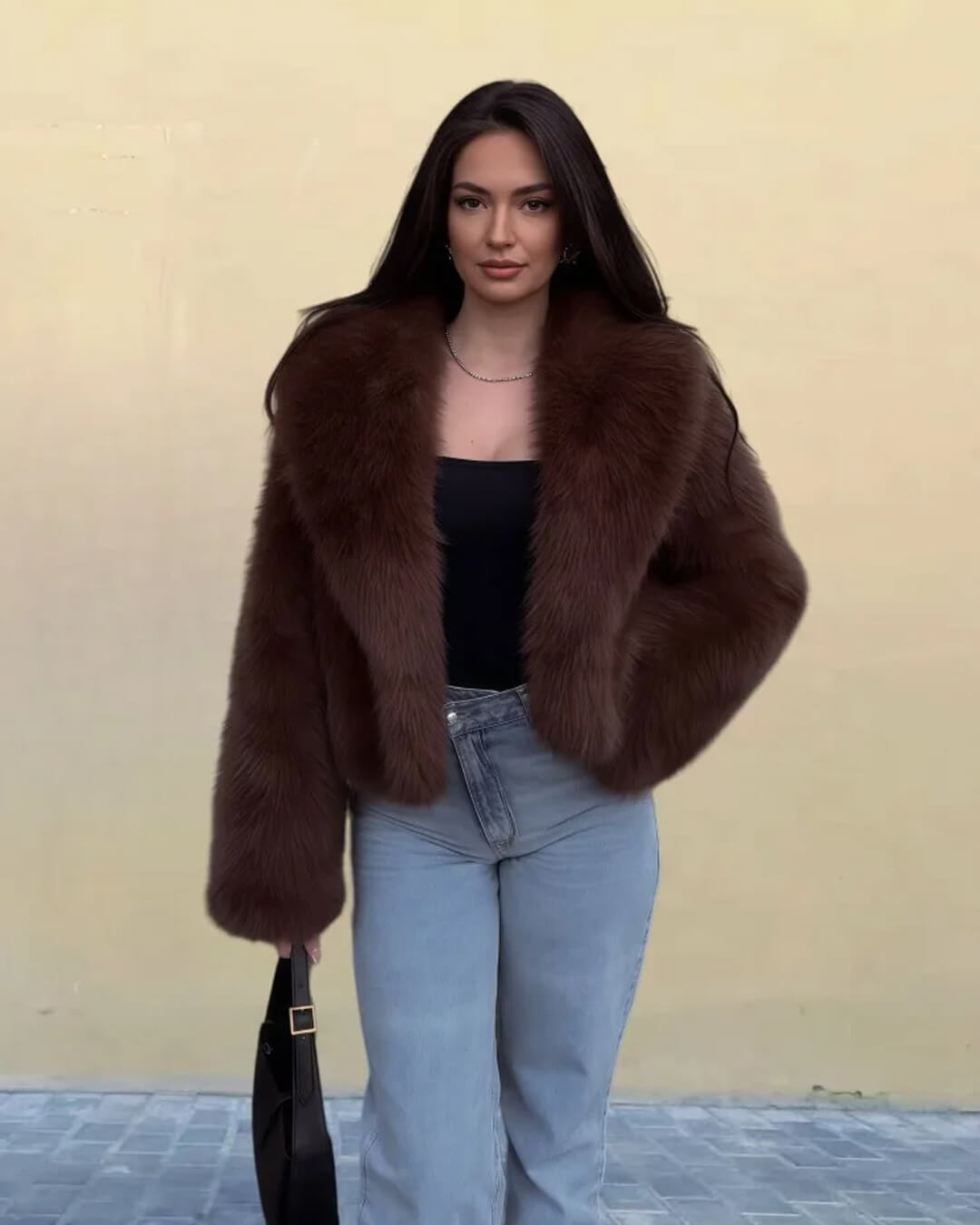 Emilie kabát s nadýchaným límcem z umělé kožešiny