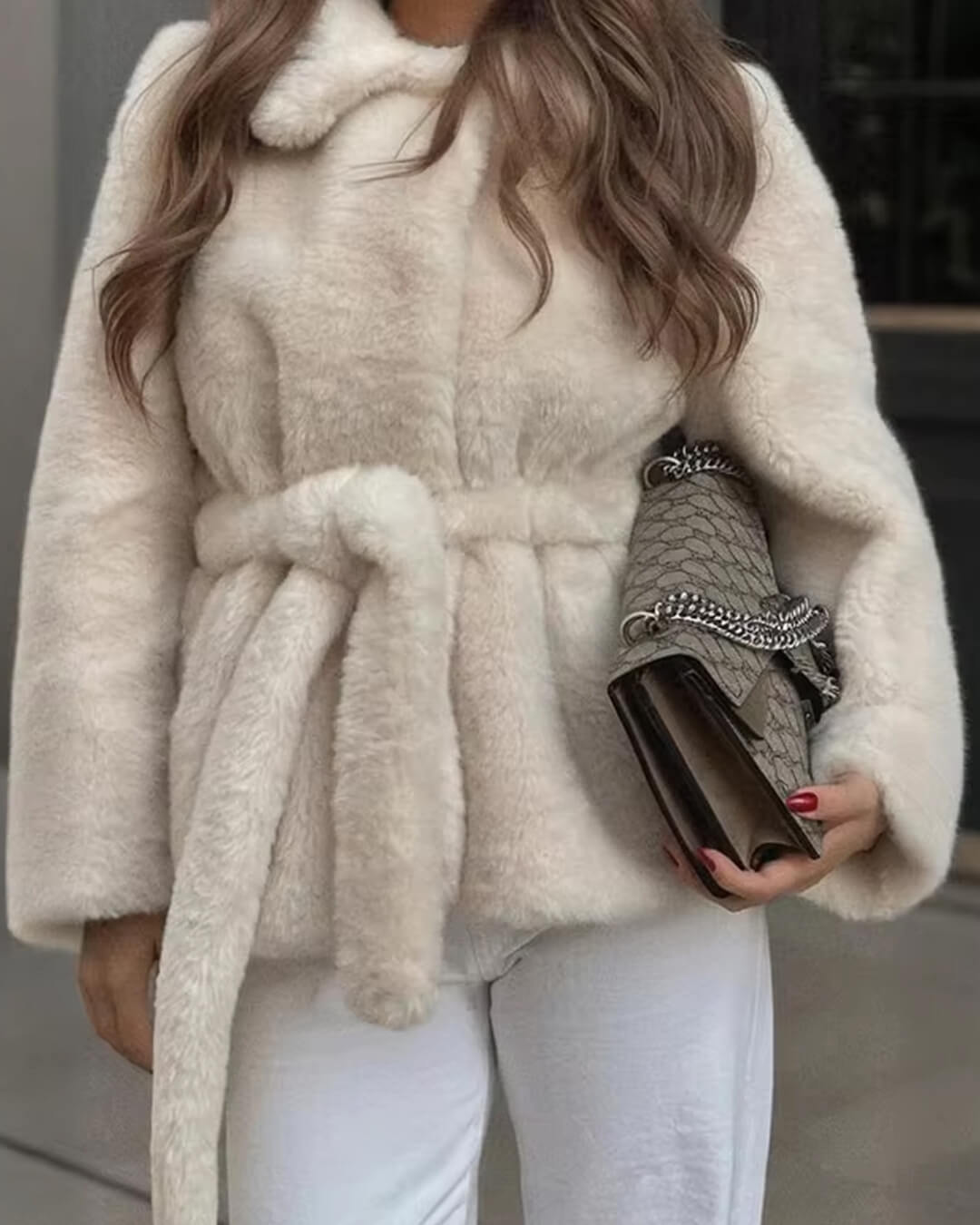 Farrah kabát z umělé kožešiny s páskem