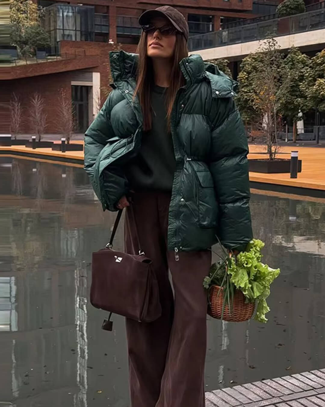 Lesklá péřová bunda Jillian