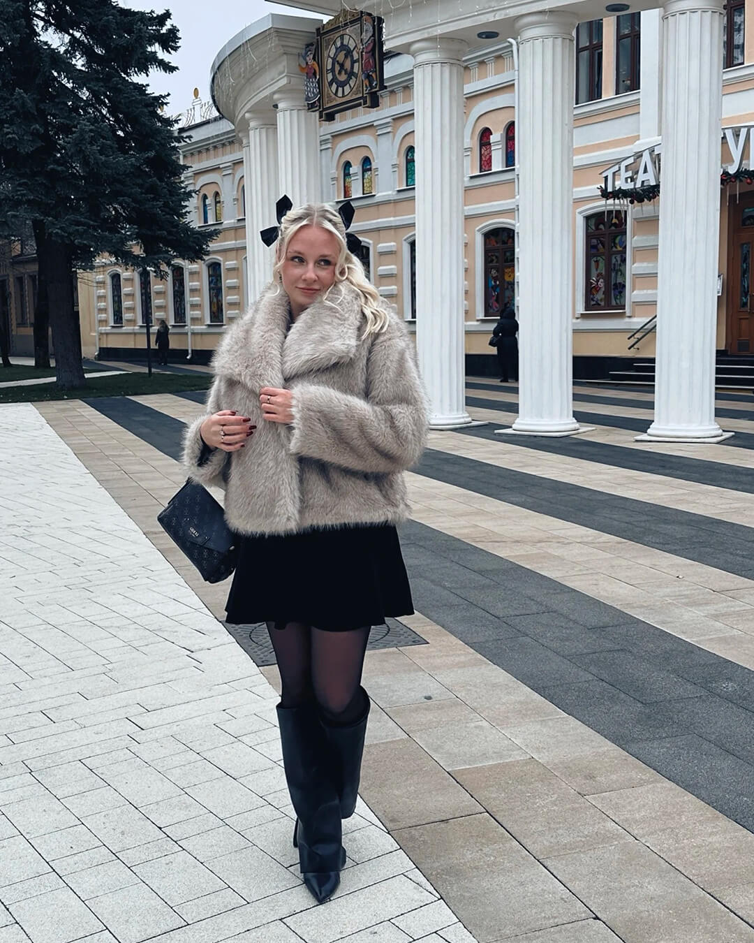 Krista bunda z umělé kožešiny