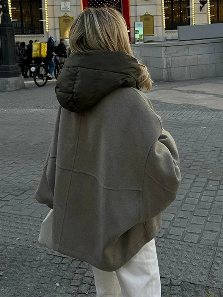 Marie bunda s kapucí