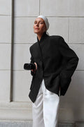 Roxie sako se stojáčkem