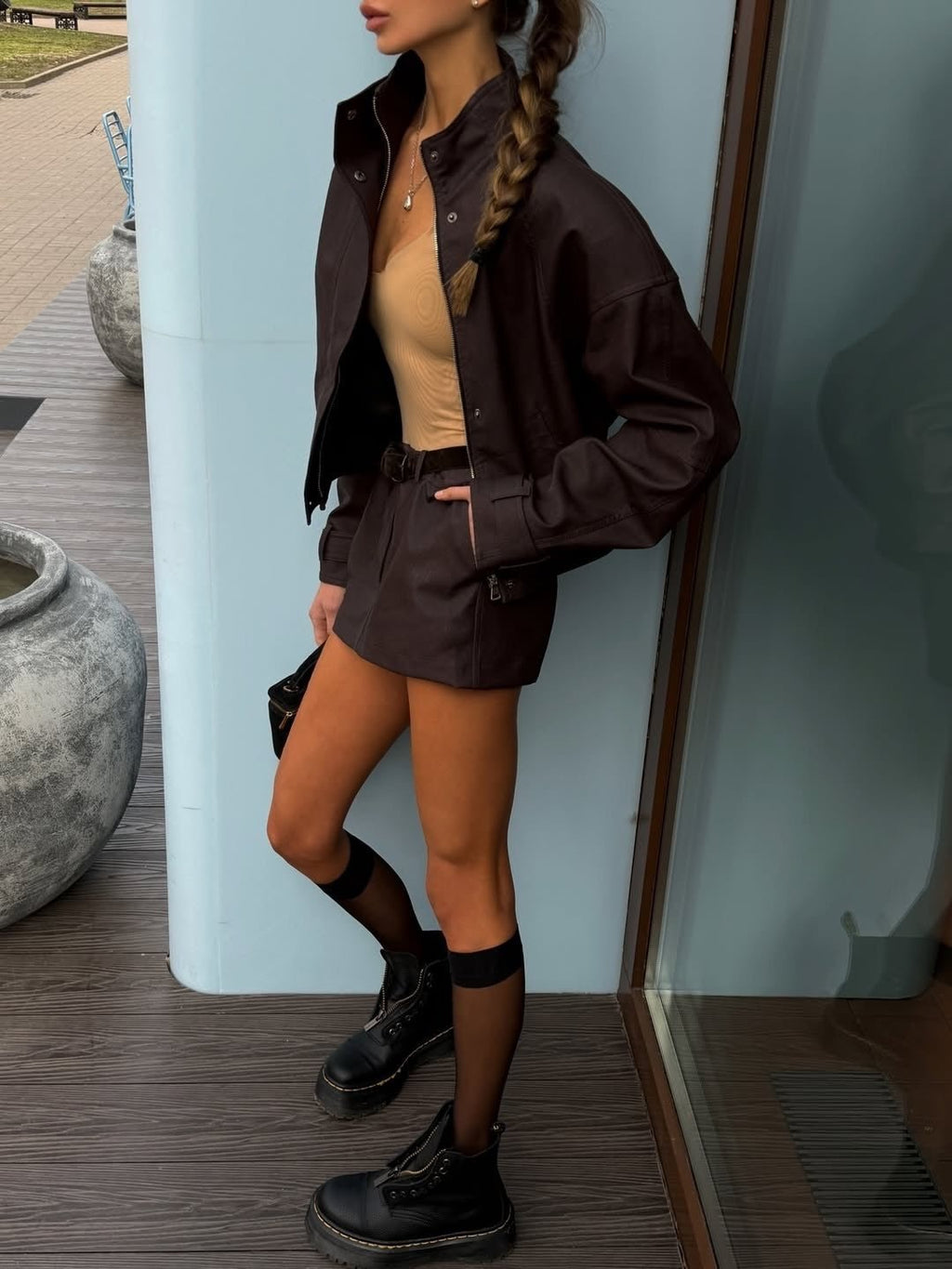 Lara semišový krátký kabát a minisukňový set