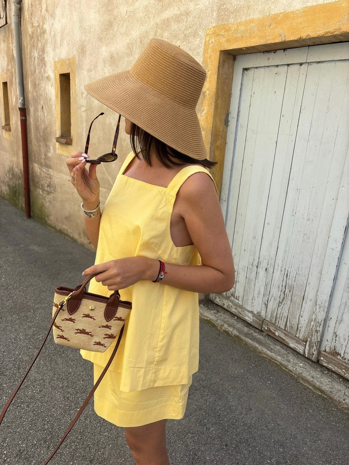 Citronově žlutý set Maria: top na ramínka a sukně