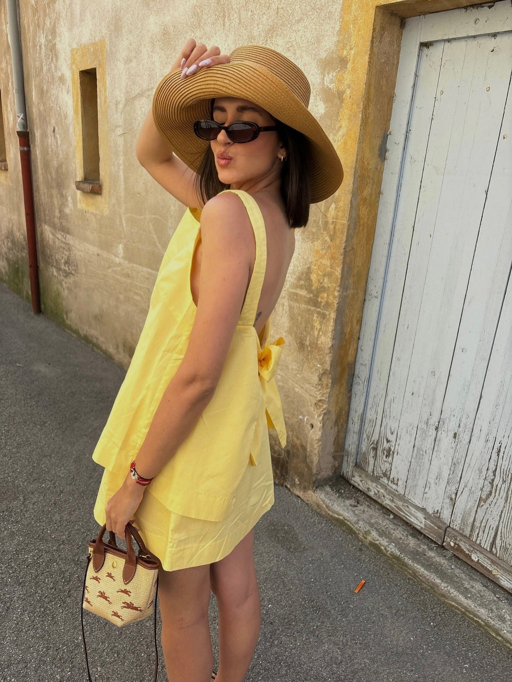 Citronově žlutý set Maria: top na ramínka a sukně
