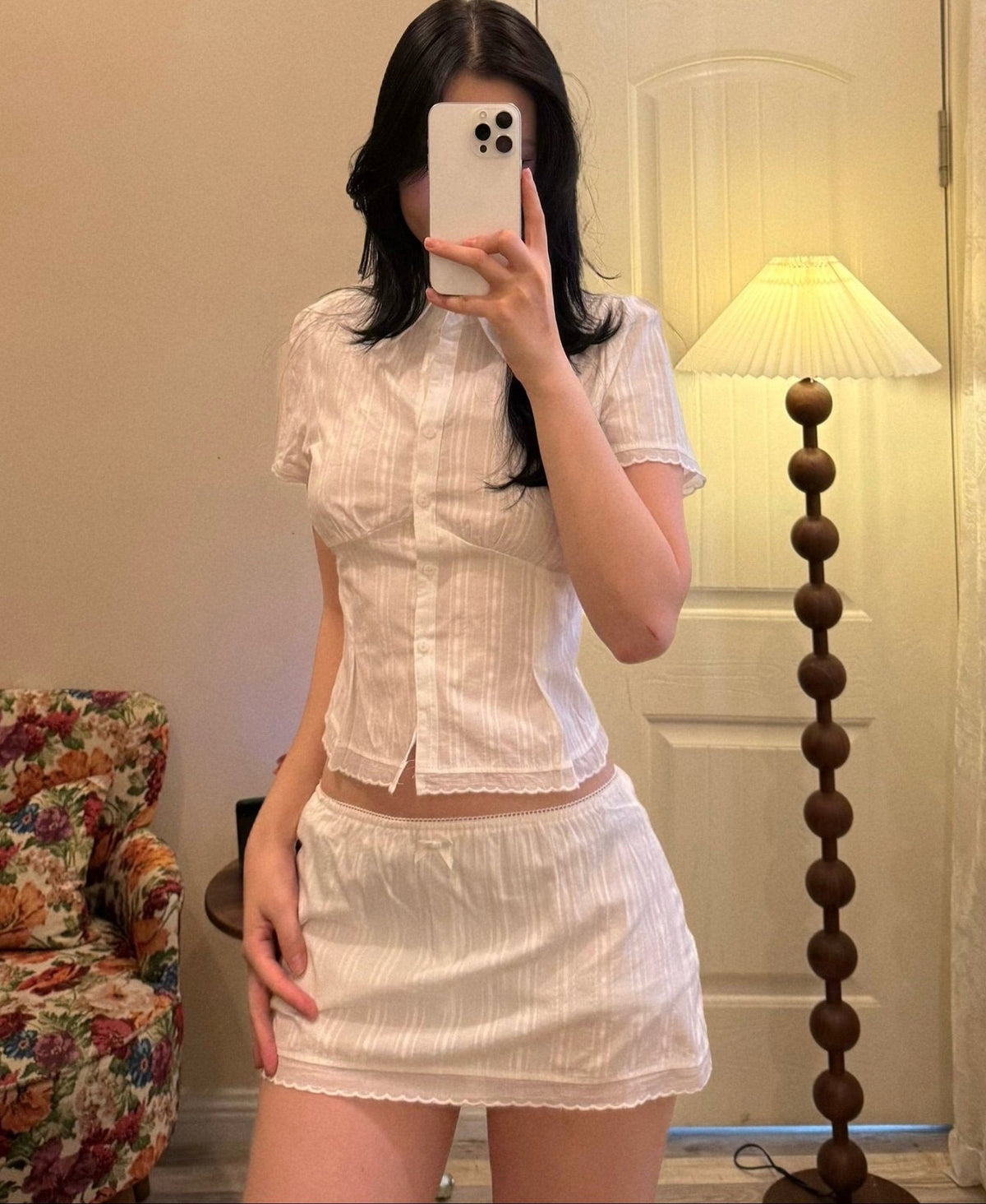 Souprava Brianna: zkrácený přiléhavý skort