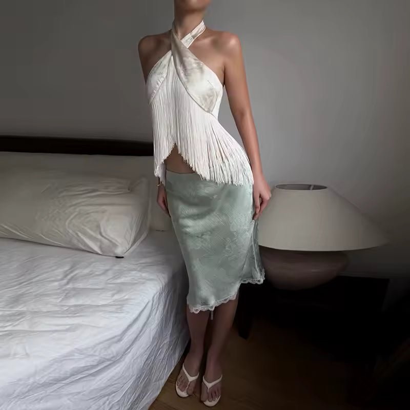 Amelie saténový top s třásněmi a halter výstřihem