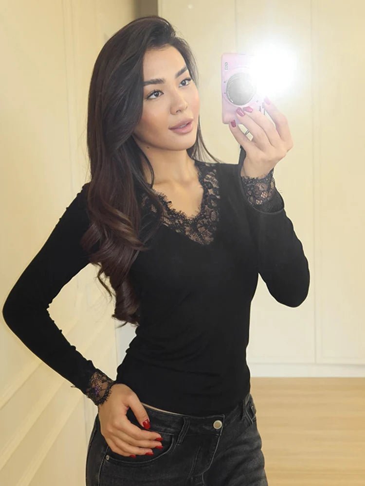 Miriam krajkový ležérní top s výstřihem do V